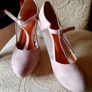 Size 9 Real Light Beige Suede Shoes